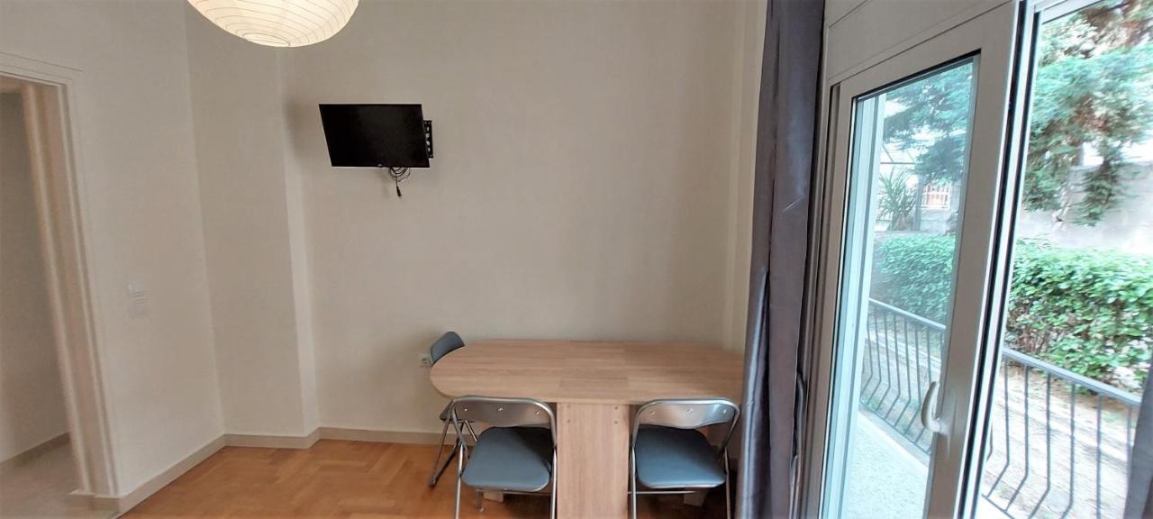 Cozy Apartment In Nea Smyrni Athen Eksteriør bilde